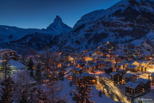 Petit Chalet by Schönegg