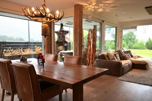  Eden Mountain Resort- Karola, Unterkunft in Arosa