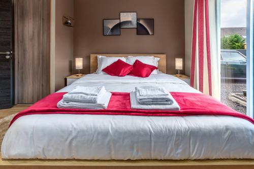 SUITE ET CHAMBRES COSY CHEZ A&M -ELEGANT HOME, CALME, CAMPAGNE, PARKING gratuit