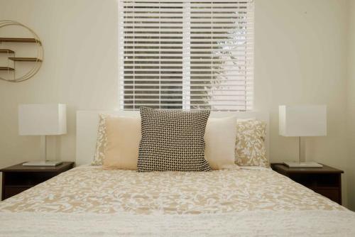 Tranquil 2BR Home in Central LA near Ktown and DTLA in Los Angeles, USA