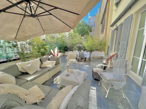Superbe Appartement de 105 m2, hyper centre avec Terrasse, parking, à 5 min de la mer, Nice