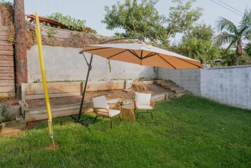 Radiant 2BR home w Gazebo near LAX and Culver City in Los Angeles, USA