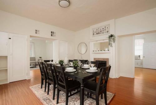 Comfortable 5BR Home near USC, DTLA and Ktown in Los Angeles, USA