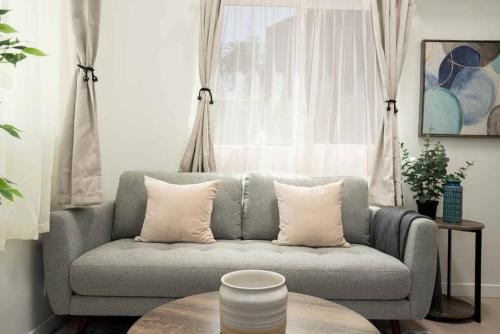 Chic 2BR Condo near Beverly Hills and Culver City in Los Angeles, USA