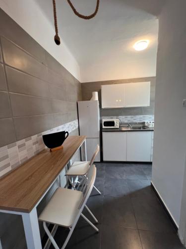 Apartments near Ramblas - Only for stays over 32 days, Barcelona (foto 8)