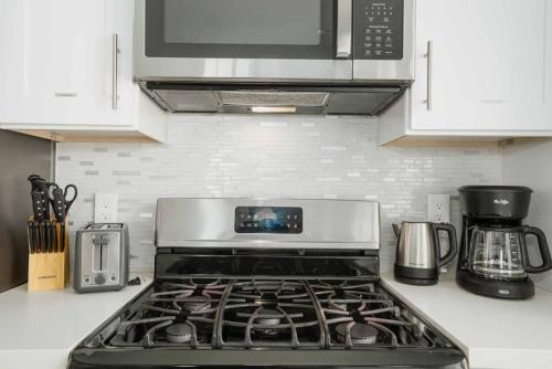 Modern 3BR Home in Pico Union near K-town and USC in Los Angeles, USA