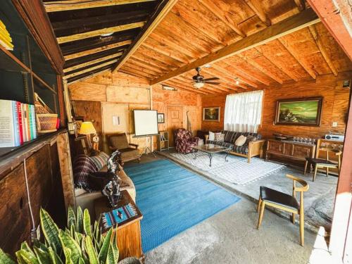 Serene Studio, Yurt Barn near DTLA Silverlake near สวนสาธารณะกริฟฟิธ