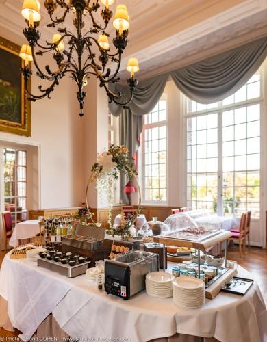 Le Chateau de la Tour - 식음료(F&B)