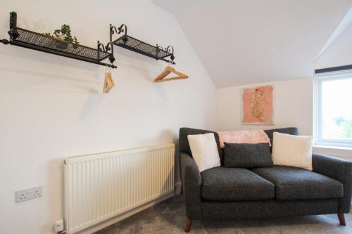 Fairways View - Spacious Apartment - Sleeps 6 - Lovely Views