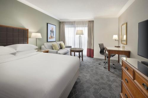 Delta Hotels by Marriott Heathrow Windsor photo 4