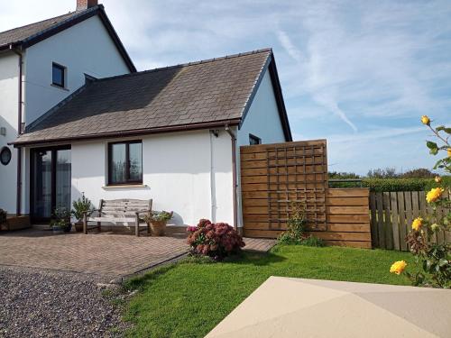 Cowslip Corner Room with Sea View