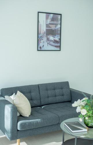 Deluxe Swan Stone Castle Apartment - image 12