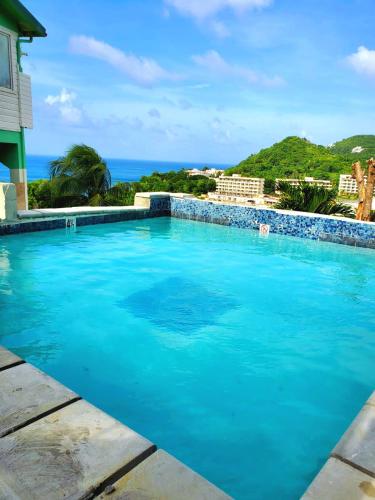 BeachFront Villa, Gros Islet