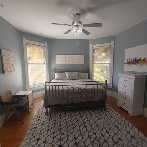 Historic Escape in Mansion Row - Sleeps 12! in New Albany, USA