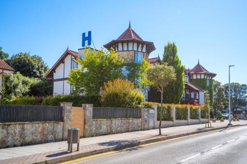 Hotel Torres de Somo