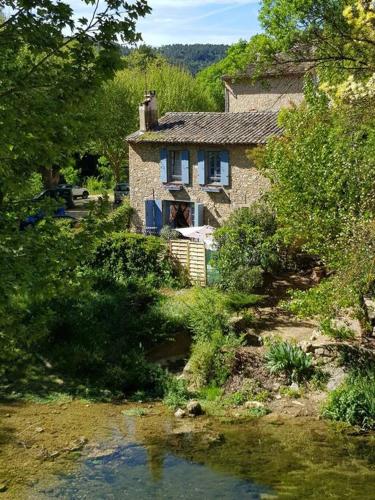 Maison Péchelune - Location saisonnière - Correns