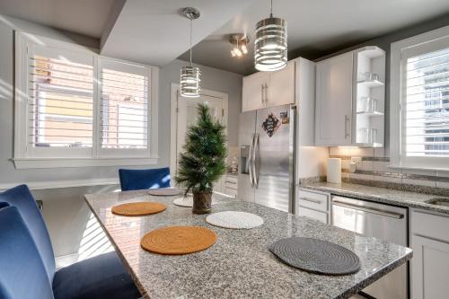 Hot Tub and Rooftop Game Room Unique Home in DC Hot Tub and Rooftop Game Room Unique Home in DC