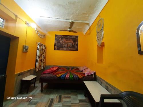 Budget Double Room image 7