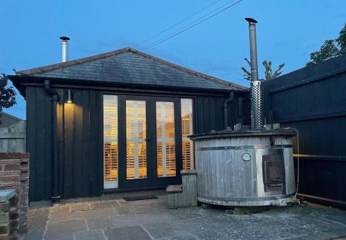 Stable Cottage at Lee Wick Farm Cottages & Glamping, Clacton-on-Sea (foto 7)