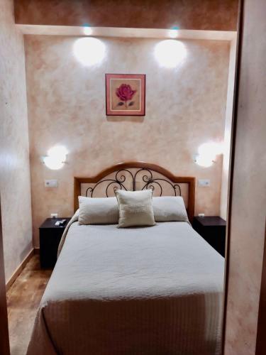 Hostal Segovia - image 2
