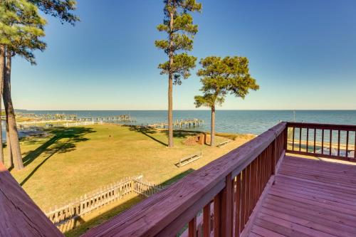Beachy Maryland A-Frame: Steps to Chesapeake Bay! in Ridge (MD)