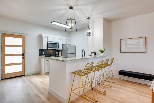 Modern Graford Cabin: Walk to Possum Kingdom Lake! in Graham (TX)