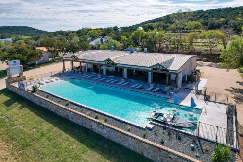 Modern Graford Cabin: Walk to Possum Kingdom Lake! in Graham (TX)