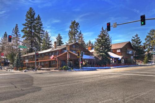 Vedere exterior, Robinhood Resort in Big Bear Lake