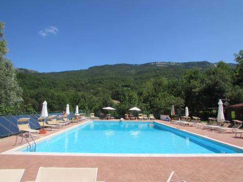 Swimming pool, Albergo Lago Verde in Pennabilli