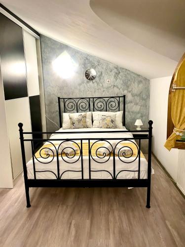 B&B Novi Sad - Allegro Apartment Free Parking - Bed and Breakfast Novi Sad