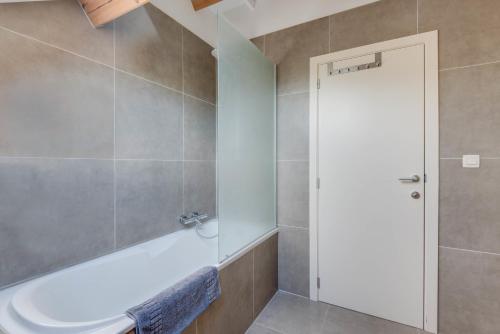 Two-Bedroom Cottage image 2