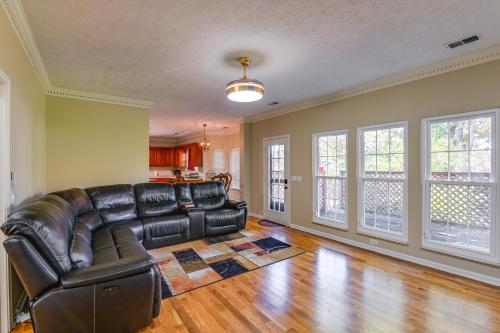 Spacious Antioch Home 15 Mi to Downtown Nashville in Antioch, USA