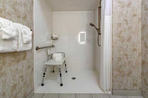 Hampton Inn Missoula - image 11