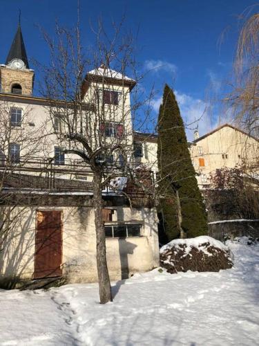 Magnifique maison rénovée, 10pers (Magnifique maison renovee, 10pers) in Rencurel
