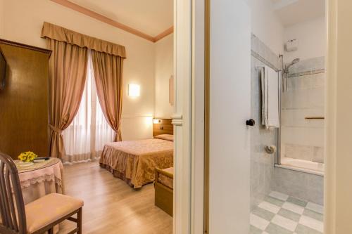 Hotel Martini - image 6