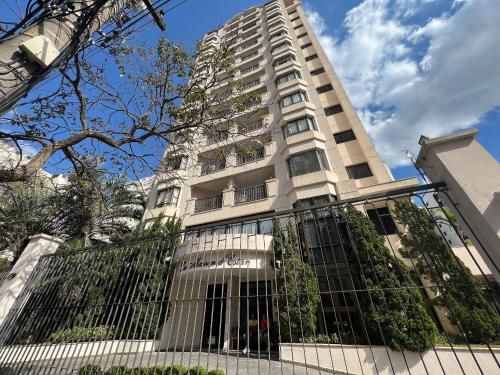 Apartamento com serviços em Moema, São Paulo