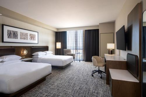 Deluxe Queen Room