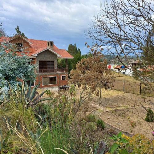 Κήπος, New, luxury 2 bedroom flat, 16 mins to Cuenca in Azogues