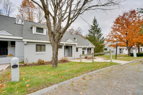 Sunny Stratton Townhome ~ 1 Mi to Skiing! in Stratton (VT)