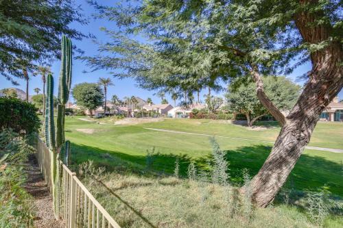 La Quinta Home Pool, Hot Tub and Golf Course Views