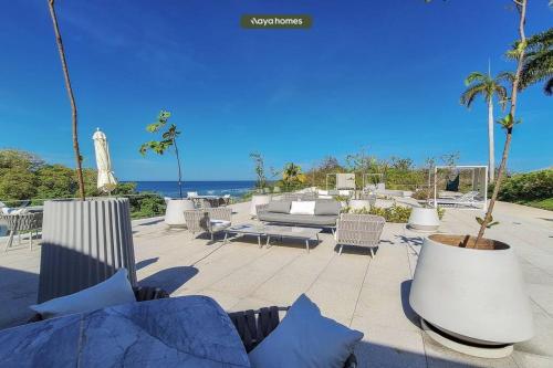 New 3BR Condo - Oceanview Terrace - Private Beach