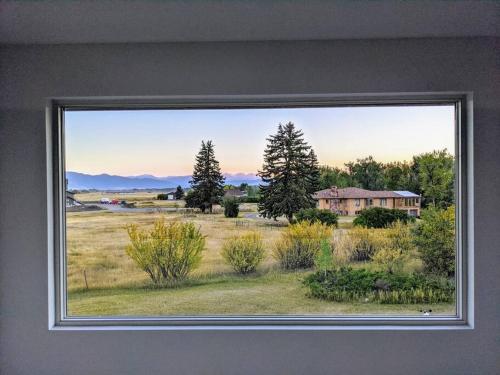 Luxurious Bozeman Villa with River access, near the famous Bozeman Hot Springs in Bozeman, USA