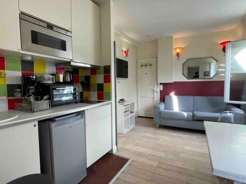 Wonderful apartment near Arc de Triomphe 2P