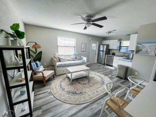 The Cottage - Dunedin, FL