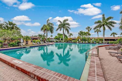 Fish/Boat & Relax Resort Marina Gem on the water! in 大沼澤地市 (FL)