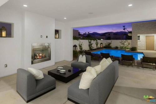 Quiet Citrus Club Oasis w/Pool in La Quinta, USA