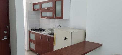 virtuve, Apartaestudio cerca al parque principal in Andes