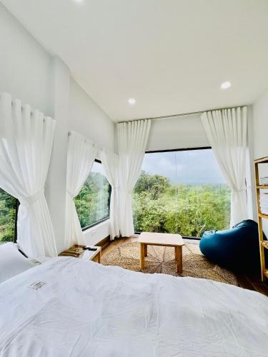 2 queen beds