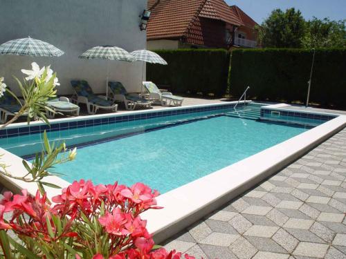 Holiday home in Balatonszarszo 45813, Балатонсарсо