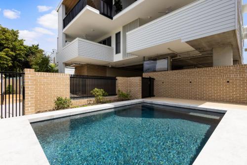 Silk on Coolum Apt 1